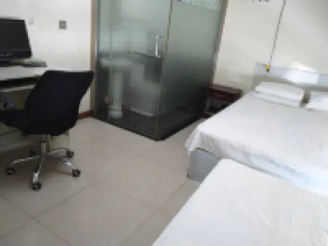 Yanshou Yuebanwan New Sleep Hotel Hotéis em Condado de Yanshou