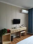 Fengqiu Aixin Hotel