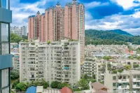 Ramada Encore by Wyndham Guiyang Xintian MTR Hotels in Guiyang