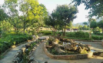 ChenJu Hash house Stay