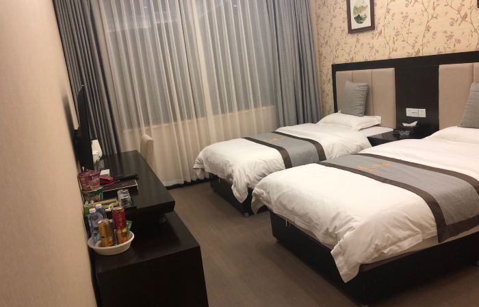 Gulin Mulan Theme Hotel