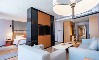 Rucheng Qianjun Grand Hotel
