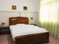 Qianhe Hotel - Losmen