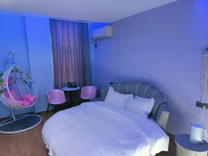 Jishui Zeus e-sports Hotel