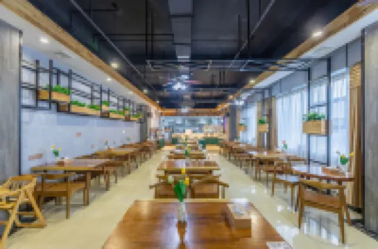 Vienna International Hotel (Yuhou Street, Qingnian Avenue, Chenzhou，Hunan)