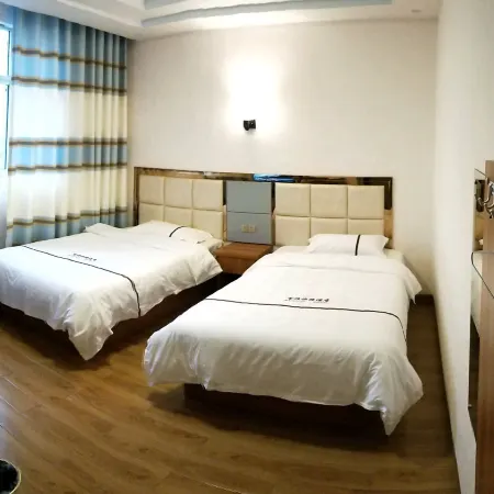 Anlong Baishun Express Hotel
