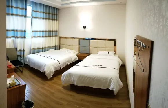 安龍百順快捷酒店