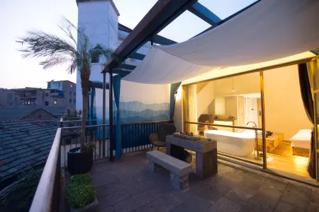 Qixianli Homestay (Yiwu International Trade City) Отели рядом с достопримечательностью «Yiwu Shuanglin Temple»