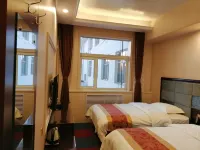 Youyu Yichang Business Hotel - parking