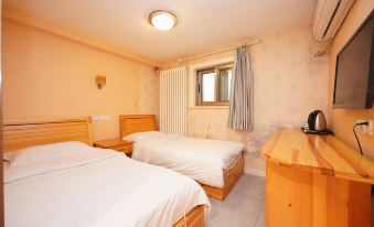 Jingkanglong Hotel(No.2 store, South Gate, Beijing Erwai)