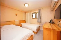 Jingkanglong Hotel(No.2 store, South Gate, Beijing Erwai) Hotels near Communication University of China