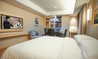 Vienna International Hotel (Chongqing Nanping Pedestrian Street Wanda Plaza)