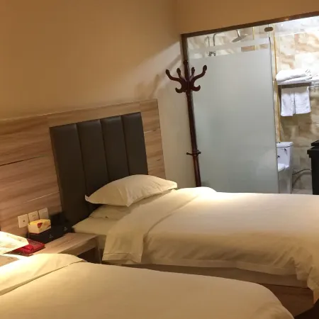 Regal Hotel (Hanyin Bus Station)