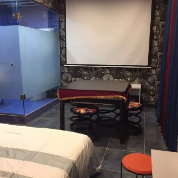 Qi County Zhaoge Hotel