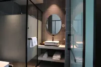 Stay Zen Hotel - سبا