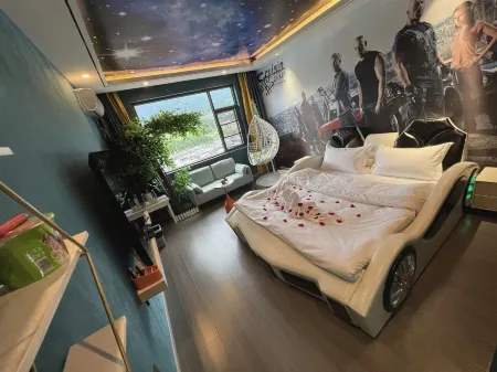 Lanping Huaxia Business Hotel