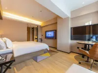 โรงแรม IU (ถนนโมเจีย ซีหนิง ตลาดกลางคืนถนนต้าเซิน)