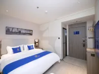 Super 8 Hotel (Beijing Daxing Huangcun Dayuecheng) Hotels near Daxing