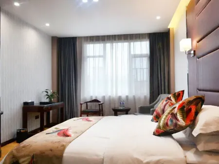 Miluo Lijing Mingchao Hotel Отели в г. Мило
