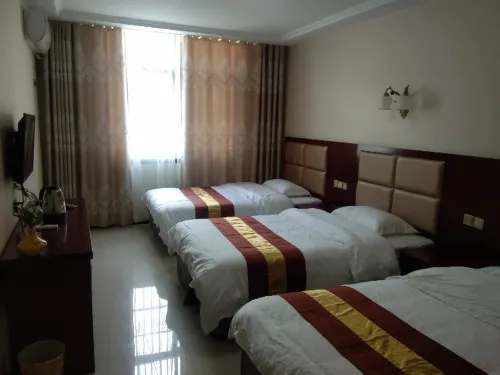 Baixingshifubingguan Hotel a Zhashui