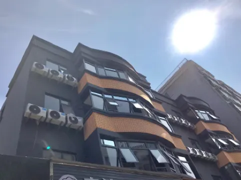 Bananasu Design Hotel (Shenzhen Wuhe Metro Station)