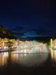 Fenghuang Yujiang River View Guesthouse - Inns