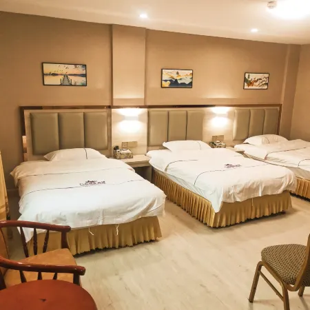 Renhe Business Hotel Отели в г. Дэцин