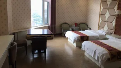 Pingluo fengda hotel Hotel dekat Ten Thousand Mu of Lotus Garden