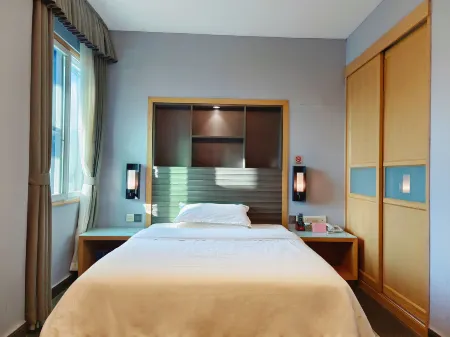 Home Inn Paibai Yun Hotel (Yangshan Pedestrian Street) Отели рядом с достопримечательностью «Beishansi»
