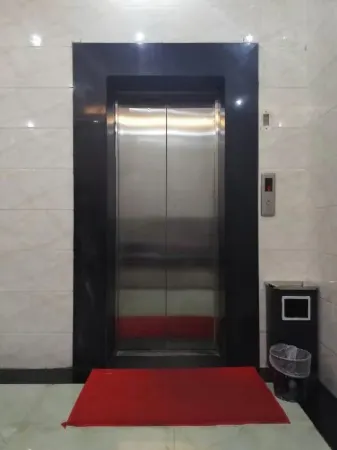 Nayong Changyu Hotel Отели рядом с достопримечательностью «Jiutian Cave Zongxi River Scenic Tourist Area»