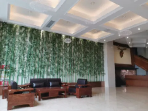 Yancheng Dongfang Taohuazhou Hot Spring Hotel