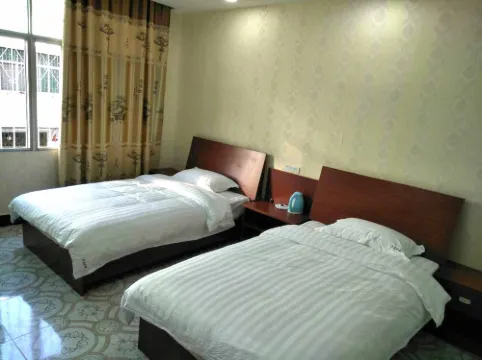 Qichun Spring Apartment