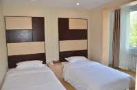 Qingdao Jinshancheng Business Hotel (Qingdao North Station Shuiqinggou Subway Station) Hotel a Northern Central Business District