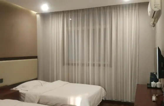 無極圓泰假日酒店