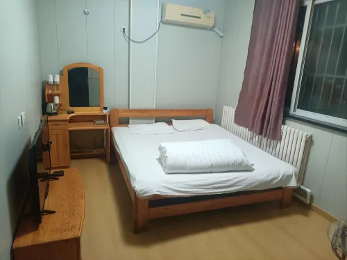 Yaju Hotel (Jiaozhou Jiaodong International Airport) - Inns