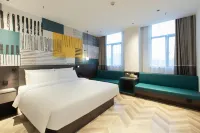 Ni Hao Hotel (Huanggang Huangmei County) Hotels near Chengdong Station