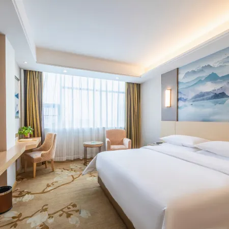 Vienna Hotel (Xupu Wanda Plaza)