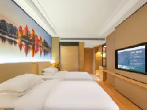 Venus International Hotel (Shaodong High-Speed Railway Station)