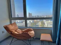 Peach Cinema Apartment