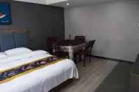 Tongren Tongda E-Sports Hotel - Inns
