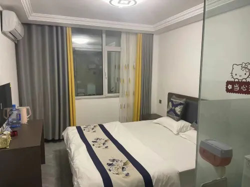 Honglinglong Railway Station Hotel