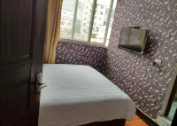 Laifeng Caiyuan Hotel