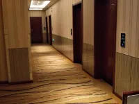 Ruiji Business Hotel Hotels in Luochuan