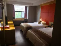 Yunxi Changhong Hotel (Qixi Square, Yunxi Bus Station)