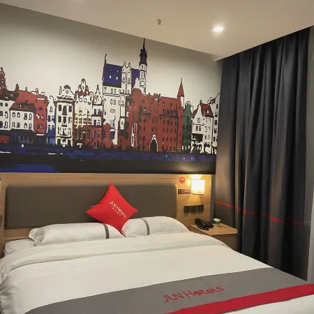 Junyi Hotel