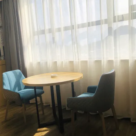 City Comfort Inn (Fuchuan Fenghuang Road)