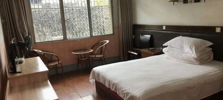 Wugang Welfare Hotel Отели в г. Уган