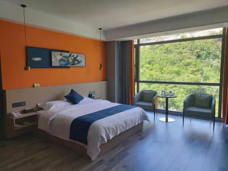 Yongshan Yilang Wisdom Hotel Отели рядом с достопримечательностью «Xiluodu Times Square»