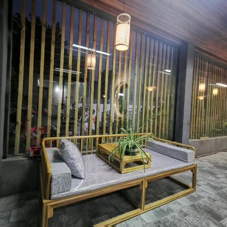 LeJu Courtyard house