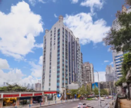 โฮมอินน์ · นีโอ (สถานีรถไฟฟ้าเจียวฉางโข่ว จัตุรัสสรรพสินค้าเจียฟางเป่ย ฉงชิ่ง) โรงแรมในฉงชิ่ง